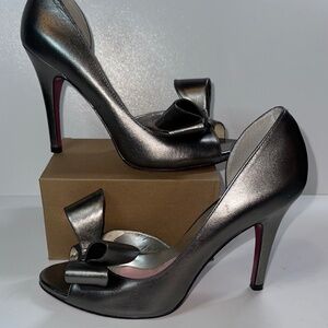 Paris Hilton size 9